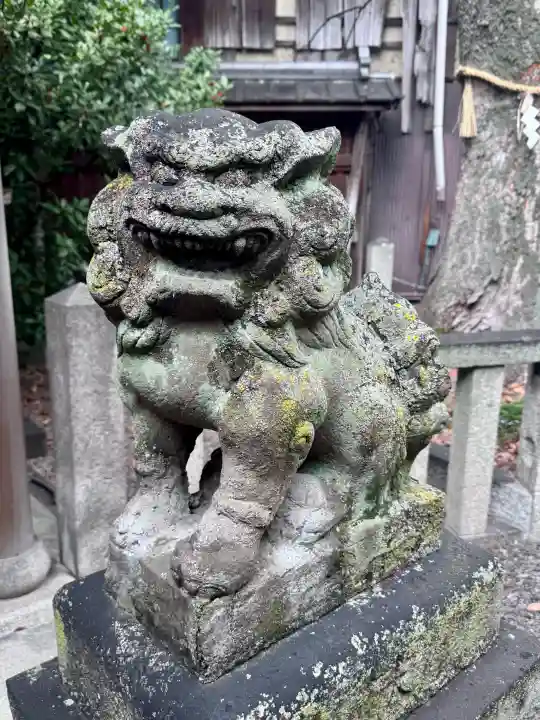 安井金比羅宮の{uncategorized: "未分類", other: "その他", undefined: "問題あり", building: "その他建物", grave: "お墓", sacred_gate: "鳥居", guardian: "狛犬", statue: "像", buddha: "仏像", history: "歴史", nature: "自然", garden: "庭園", animal: "動物", pagoda: "塔", temizu: "手水舎", mountain_gate: "山門・神門", sanctuary: "本殿・本堂", subordinate: "末社・摂社", art: "芸術", scenery: "景色", jizo: "地蔵", ema: "絵馬", goshuin: "御朱印", omikuji: "おみくじ", items: "授与品その他", amulet: "お守り", goshuincho: "御朱印帳", eats: "食事", festival: "お祭り", votive_dance: "神楽", shichigosan: "七五三参", wedding: "結婚式", experience: "体験その他", initially: "初詣", around: "周辺", anti_infection: "感染症対策"}