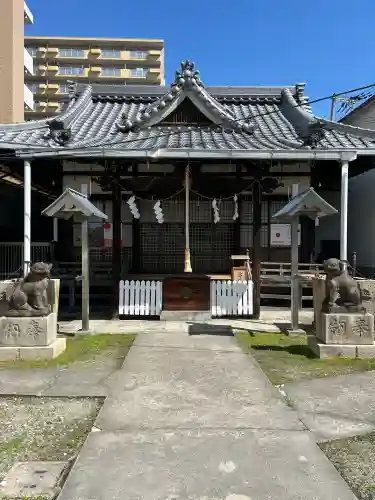 天神社の{uncategorized: "未分類", other: "その他", undefined: "問題あり", building: "その他建物", grave: "お墓", sacred_gate: "鳥居", guardian: "狛犬", statue: "像", buddha: "仏像", history: "歴史", nature: "自然", garden: "庭園", animal: "動物", pagoda: "塔", temizu: "手水舎", mountain_gate: "山門・神門", sanctuary: "本殿・本堂", subordinate: "末社・摂社", art: "芸術", scenery: "景色", jizo: "地蔵", ema: "絵馬", goshuin: "御朱印", omikuji: "おみくじ", items: "授与品その他", amulet: "お守り", goshuincho: "御朱印帳", eats: "食事", festival: "お祭り", votive_dance: "神楽", shichigosan: "七五三参", wedding: "結婚式", experience: "体験その他", initially: "初詣", around: "周辺", anti_infection: "感染症対策"}