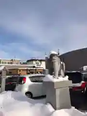 新川皇大神社の狛犬