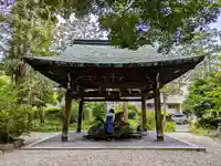 六所神社の手水舎