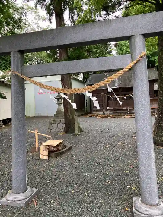 三嶋神社の鳥居
