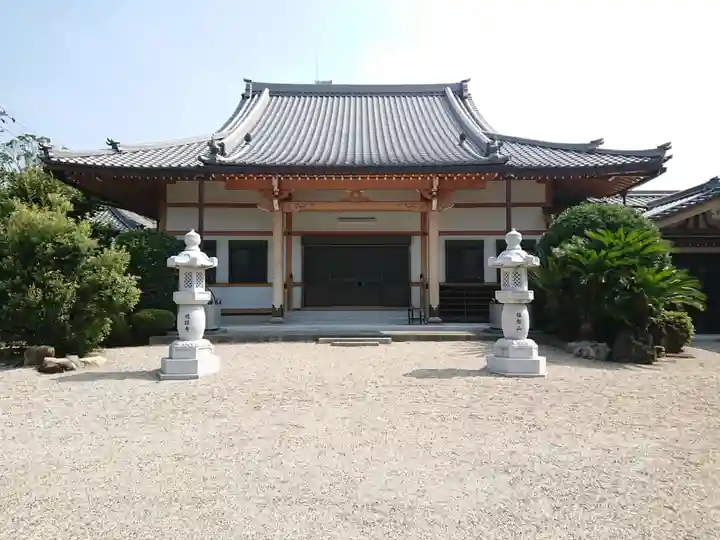 慈眼寺の本殿・本堂