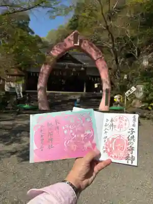 桃太郎神社（栗栖）の{uncategorized: "未分類", other: "その他", undefined: "問題あり", building: "その他建物", grave: "お墓", sacred_gate: "鳥居", guardian: "狛犬", statue: "像", buddha: "仏像", history: "歴史", nature: "自然", garden: "庭園", animal: "動物", pagoda: "塔", temizu: "手水舎", mountain_gate: "山門・神門", sanctuary: "本殿・本堂", subordinate: "末社・摂社", art: "芸術", scenery: "景色", jizo: "地蔵", ema: "絵馬", goshuin: "御朱印", omikuji: "おみくじ", items: "授与品その他", amulet: "お守り", goshuincho: "御朱印帳", eats: "食事", festival: "お祭り", votive_dance: "神楽", shichigosan: "七五三参", wedding: "結婚式", experience: "体験その他", initially: "初詣", around: "周辺", anti_infection: "感染症対策"}