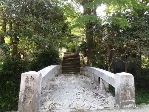 利川神社の建物その他