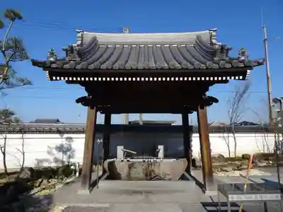 甲山寺の手水舎