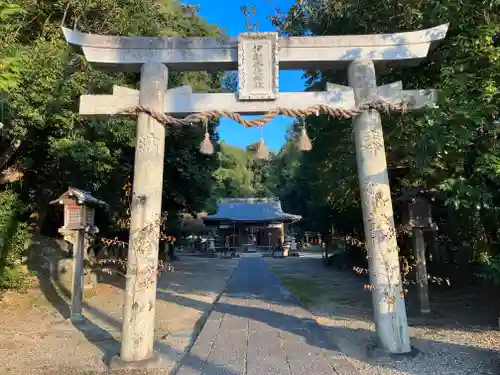 伊射奈岐神社の鳥居