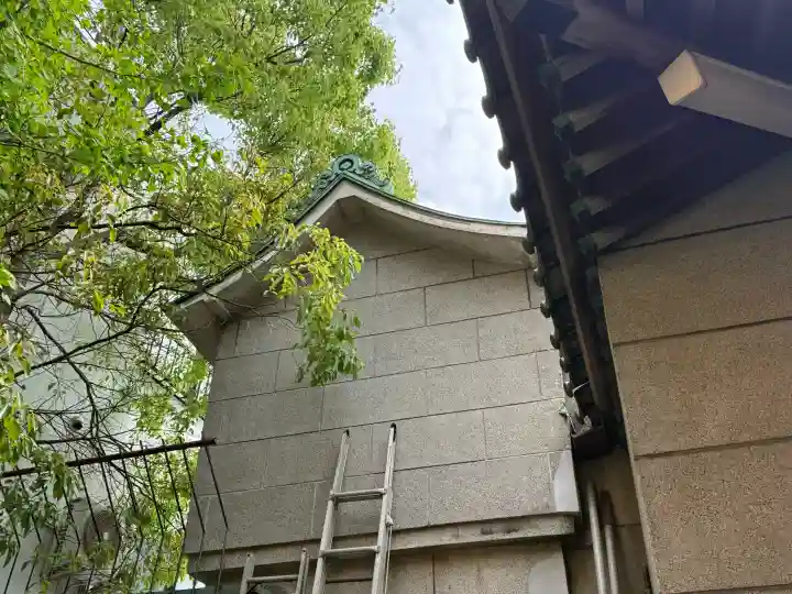 治兵衛稲荷神社の{uncategorized: "未分類", other: "その他", undefined: "問題あり", building: "その他建物", grave: "お墓", sacred_gate: "鳥居", guardian: "狛犬", statue: "像", buddha: "仏像", history: "歴史", nature: "自然", garden: "庭園", animal: "動物", pagoda: "塔", temizu: "手水舎", mountain_gate: "山門・神門", sanctuary: "本殿・本堂", subordinate: "末社・摂社", art: "芸術", scenery: "景色", jizo: "地蔵", ema: "絵馬", goshuin: "御朱印", omikuji: "おみくじ", items: "授与品その他", amulet: "お守り", goshuincho: "御朱印帳", eats: "食事", festival: "お祭り", votive_dance: "神楽", shichigosan: "七五三参", wedding: "結婚式", experience: "体験その他", initially: "初詣", around: "周辺", anti_infection: "感染症対策"}