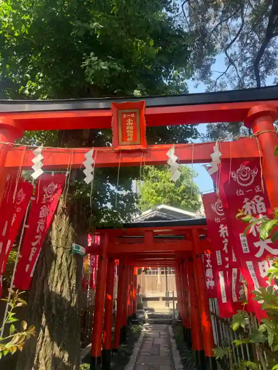 下神明天祖神社の{uncategorized: "未分類", other: "その他", undefined: "問題あり", building: "その他建物", grave: "お墓", sacred_gate: "鳥居", guardian: "狛犬", statue: "像", buddha: "仏像", history: "歴史", nature: "自然", garden: "庭園", animal: "動物", pagoda: "塔", temizu: "手水舎", mountain_gate: "山門・神門", sanctuary: "本殿・本堂", subordinate: "末社・摂社", art: "芸術", scenery: "景色", jizo: "地蔵", ema: "絵馬", goshuin: "御朱印", omikuji: "おみくじ", items: "授与品その他", amulet: "お守り", goshuincho: "御朱印帳", eats: "食事", festival: "お祭り", votive_dance: "神楽", shichigosan: "七五三参", wedding: "結婚式", experience: "体験その他", initially: "初詣", around: "周辺", anti_infection: "感染症対策"}
