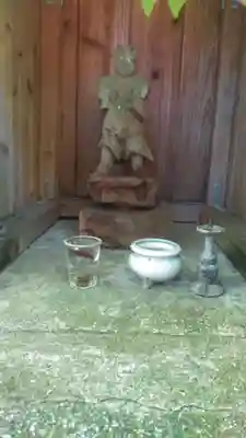 瑜珈稲荷神社の仏像