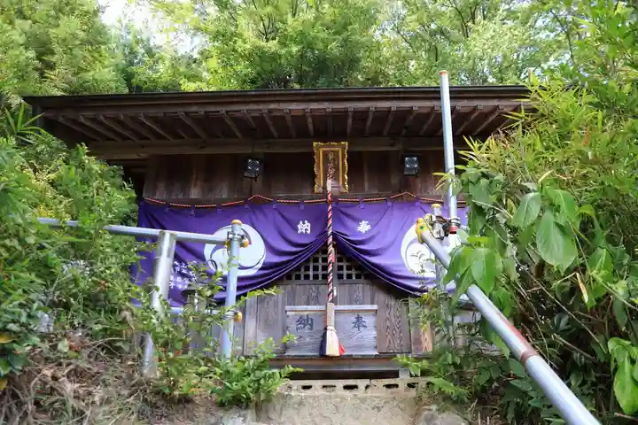 大六天麻王神社の本殿・本堂