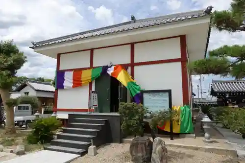 極楽寺の本殿・本堂