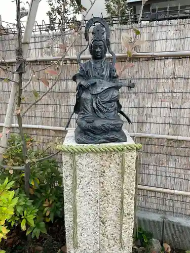 駒込妙義神社の仏像