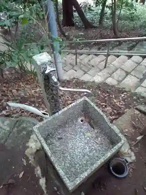 村社御嶽神社の手水舎