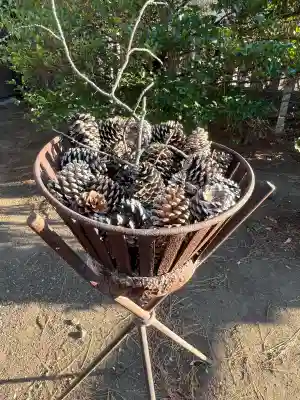 熊野神社の{uncategorized: "未分類", other: "その他", undefined: "問題あり", building: "その他建物", grave: "お墓", sacred_gate: "鳥居", guardian: "狛犬", statue: "像", buddha: "仏像", history: "歴史", nature: "自然", garden: "庭園", animal: "動物", pagoda: "塔", temizu: "手水舎", mountain_gate: "山門・神門", sanctuary: "本殿・本堂", subordinate: "末社・摂社", art: "芸術", scenery: "景色", jizo: "地蔵", ema: "絵馬", goshuin: "御朱印", omikuji: "おみくじ", items: "授与品その他", amulet: "お守り", goshuincho: "御朱印帳", eats: "食事", festival: "お祭り", votive_dance: "神楽", shichigosan: "七五三参", wedding: "結婚式", experience: "体験その他", initially: "初詣", around: "周辺", anti_infection: "感染症対策"}