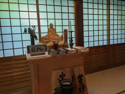 吸湖山　青岸寺の仏像