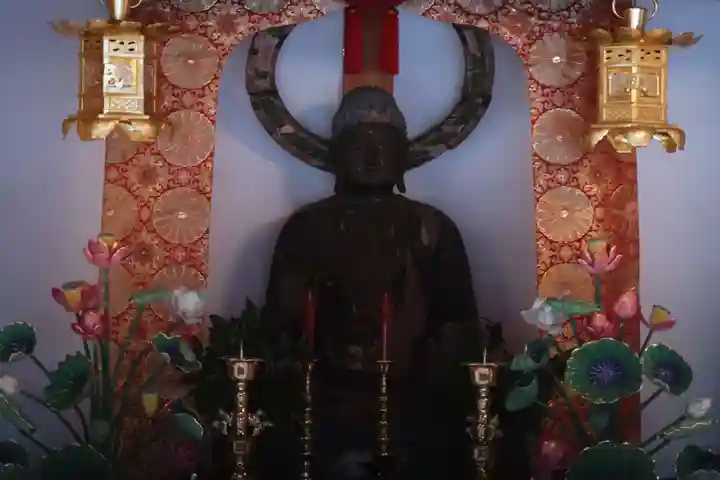 穴太薬師堂の仏像