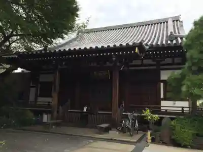 自性院の本殿・本堂