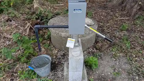 神明神社の手水舎