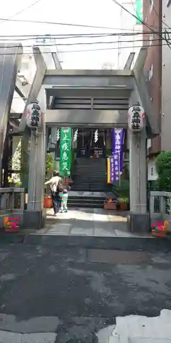 烏森神社の鳥居