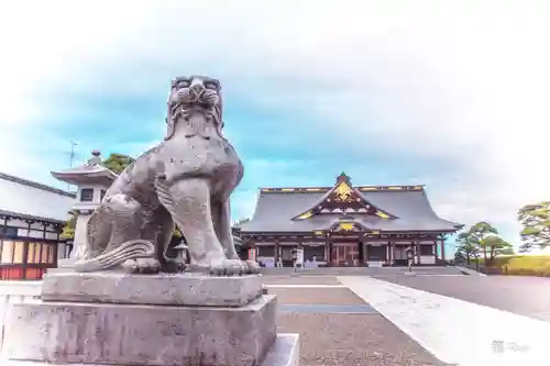 山形縣護國神社の狛犬