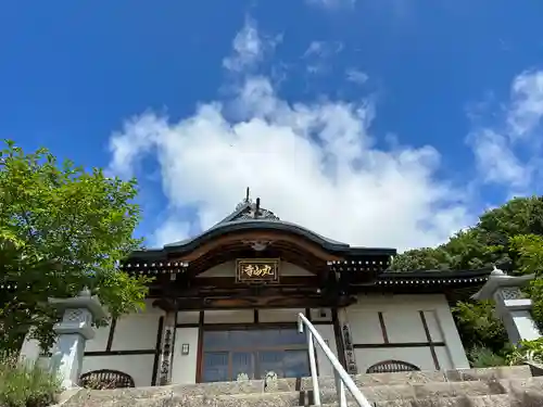 丸山寺の本殿・本堂