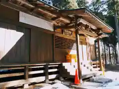 藤沢稲荷神社の本殿