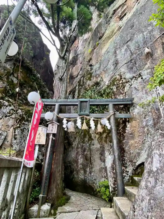 阿賀神社の鳥居