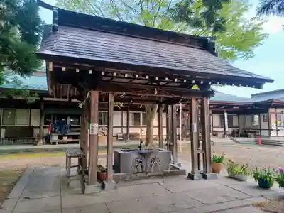 猿賀神社の手水舎