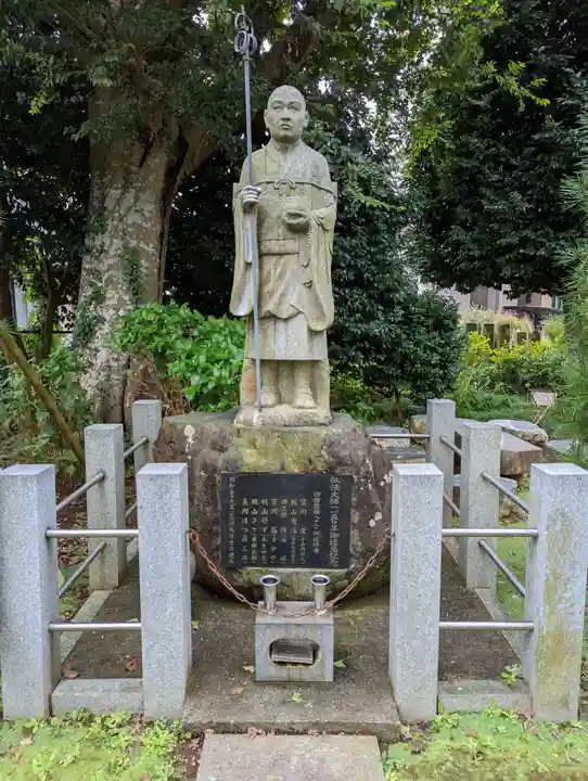 長福寺の像
