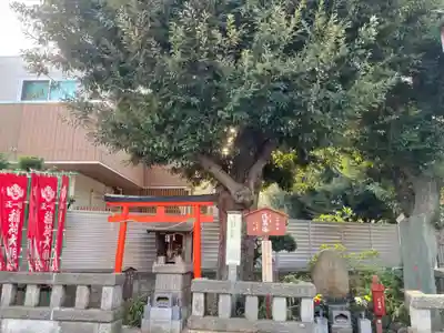 比翼塚(目黒不動尊)の鳥居