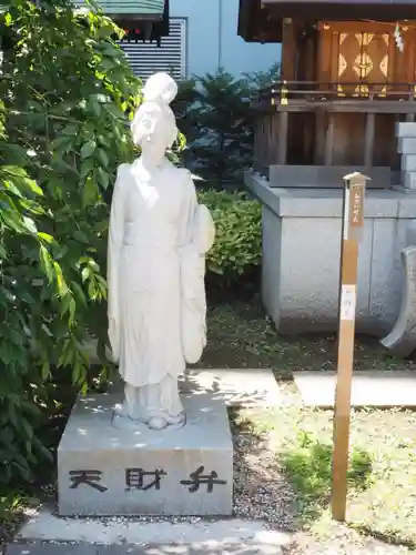 成子天神社の像