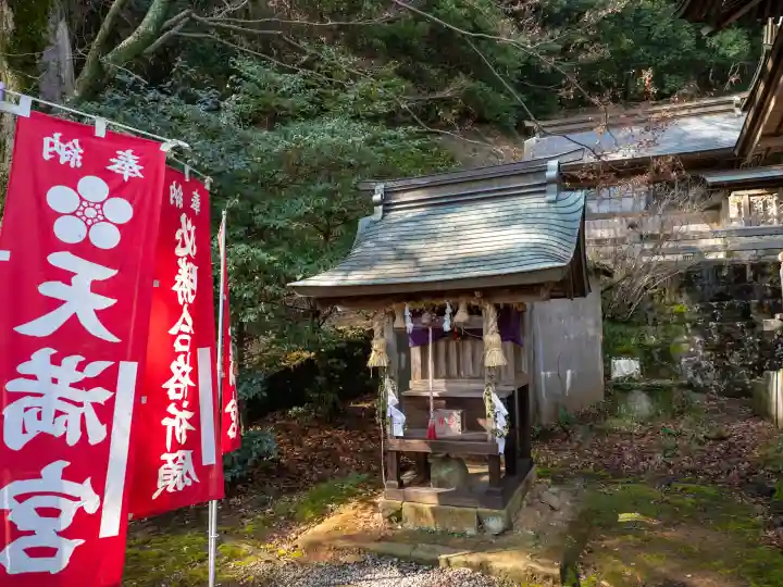 稲佐神社の{uncategorized: "未分類", other: "その他", undefined: "問題あり", building: "その他建物", grave: "お墓", sacred_gate: "鳥居", guardian: "狛犬", statue: "像", buddha: "仏像", history: "歴史", nature: "自然", garden: "庭園", animal: "動物", pagoda: "塔", temizu: "手水舎", mountain_gate: "山門・神門", sanctuary: "本殿・本堂", subordinate: "末社・摂社", art: "芸術", scenery: "景色", jizo: "地蔵", ema: "絵馬", goshuin: "御朱印", omikuji: "おみくじ", items: "授与品その他", amulet: "お守り", goshuincho: "御朱印帳", eats: "食事", festival: "お祭り", votive_dance: "神楽", shichigosan: "七五三参", wedding: "結婚式", experience: "体験その他", initially: "初詣", around: "周辺", anti_infection: "感染症対策"}