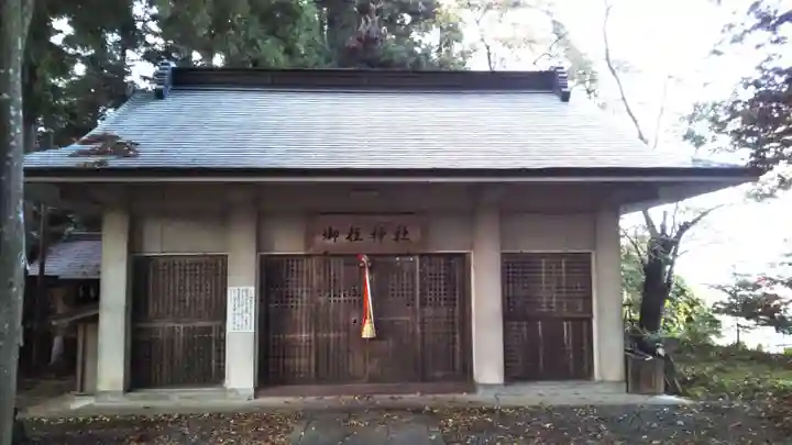 鳥谷崎神社の末社・摂社