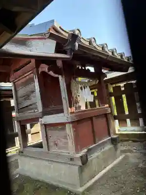 愛宕神社（植上町）の{uncategorized: "未分類", other: "その他", undefined: "問題あり", building: "その他建物", grave: "お墓", sacred_gate: "鳥居", guardian: "狛犬", statue: "像", buddha: "仏像", history: "歴史", nature: "自然", garden: "庭園", animal: "動物", pagoda: "塔", temizu: "手水舎", mountain_gate: "山門・神門", sanctuary: "本殿・本堂", subordinate: "末社・摂社", art: "芸術", scenery: "景色", jizo: "地蔵", ema: "絵馬", goshuin: "御朱印", omikuji: "おみくじ", items: "授与品その他", amulet: "お守り", goshuincho: "御朱印帳", eats: "食事", festival: "お祭り", votive_dance: "神楽", shichigosan: "七五三参", wedding: "結婚式", experience: "体験その他", initially: "初詣", around: "周辺", anti_infection: "感染症対策"}