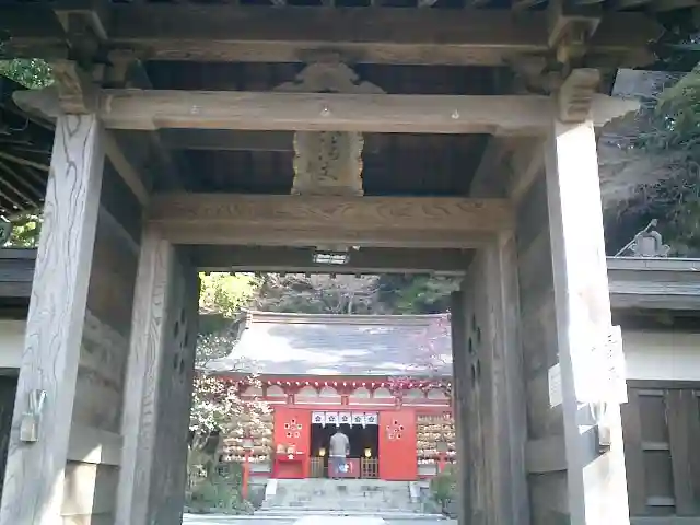 荏柄天神社の山門・神門