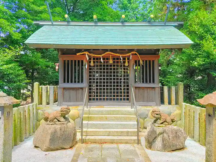 神明社(小沢)の本殿・本堂