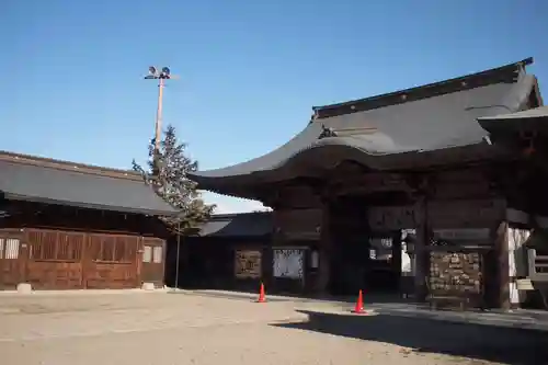 須賀神社の山門・神門