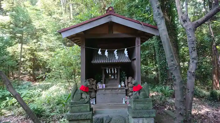 曾屋神社の末社・摂社