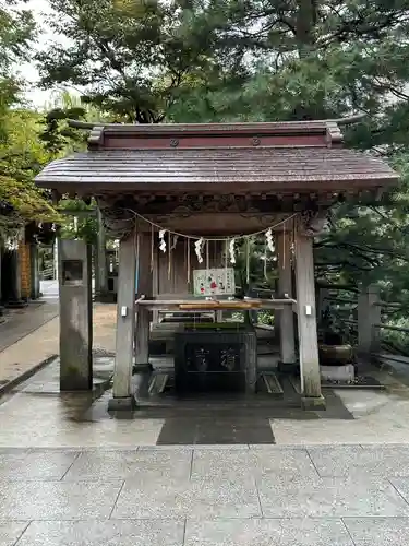松戸神社の手水舎