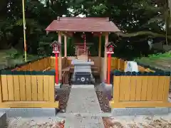 掘出神社の末社