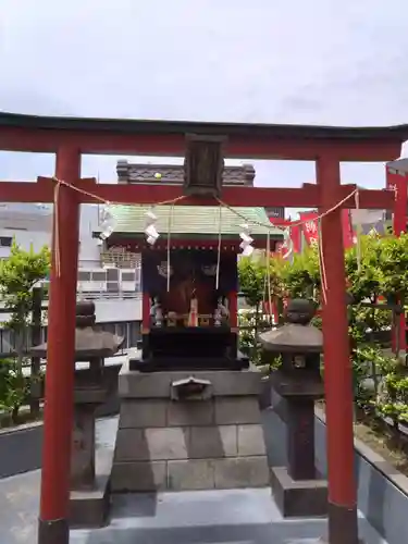朝日稲荷神社の本殿・本堂