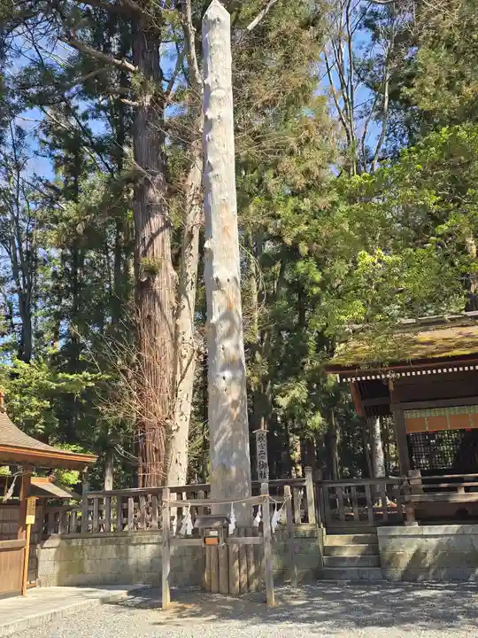 諏訪大社下社秋宮(長野県)