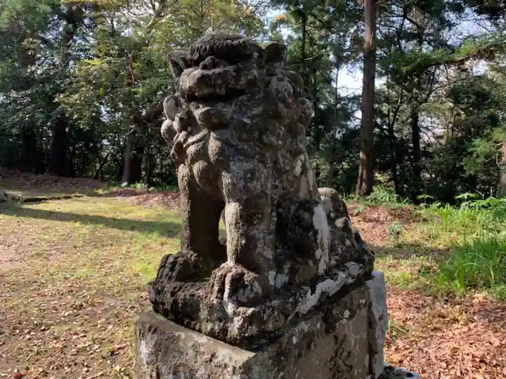 熊野神社の狛犬