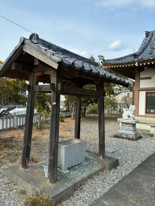 白髭神社の{uncategorized: "未分類", other: "その他", undefined: "問題あり", building: "その他建物", grave: "お墓", sacred_gate: "鳥居", guardian: "狛犬", statue: "像", buddha: "仏像", history: "歴史", nature: "自然", garden: "庭園", animal: "動物", pagoda: "塔", temizu: "手水舎", mountain_gate: "山門・神門", sanctuary: "本殿・本堂", subordinate: "末社・摂社", art: "芸術", scenery: "景色", jizo: "地蔵", ema: "絵馬", goshuin: "御朱印", omikuji: "おみくじ", items: "授与品その他", amulet: "お守り", goshuincho: "御朱印帳", eats: "食事", festival: "お祭り", votive_dance: "神楽", shichigosan: "七五三参", wedding: "結婚式", experience: "体験その他", initially: "初詣", around: "周辺", anti_infection: "感染症対策"}