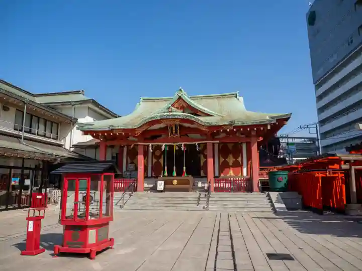 東京羽田 穴守稲荷神社の{uncategorized: "未分類", other: "その他", undefined: "問題あり", building: "その他建物", grave: "お墓", sacred_gate: "鳥居", guardian: "狛犬", statue: "像", buddha: "仏像", history: "歴史", nature: "自然", garden: "庭園", animal: "動物", pagoda: "塔", temizu: "手水舎", mountain_gate: "山門・神門", sanctuary: "本殿・本堂", subordinate: "末社・摂社", art: "芸術", scenery: "景色", jizo: "地蔵", ema: "絵馬", goshuin: "御朱印", omikuji: "おみくじ", items: "授与品その他", amulet: "お守り", goshuincho: "御朱印帳", eats: "食事", festival: "お祭り", votive_dance: "神楽", shichigosan: "七五三参", wedding: "結婚式", experience: "体験その他", initially: "初詣", around: "周辺", anti_infection: "感染症対策"}