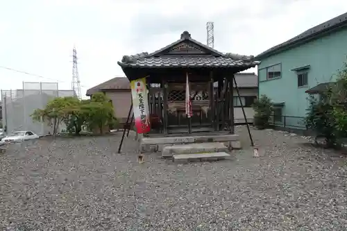 石占井神社の本殿