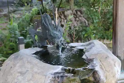 龍宝寺の手水舎