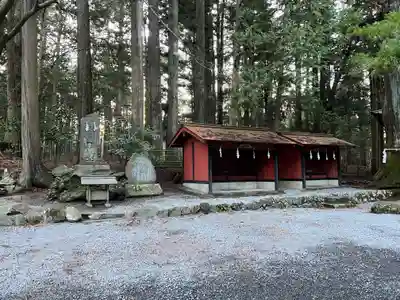 北口本宮冨士浅間神社の末社・摂社