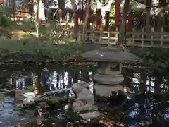 調神社の庭園