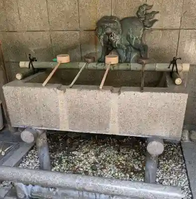 難波八阪神社の手水舎